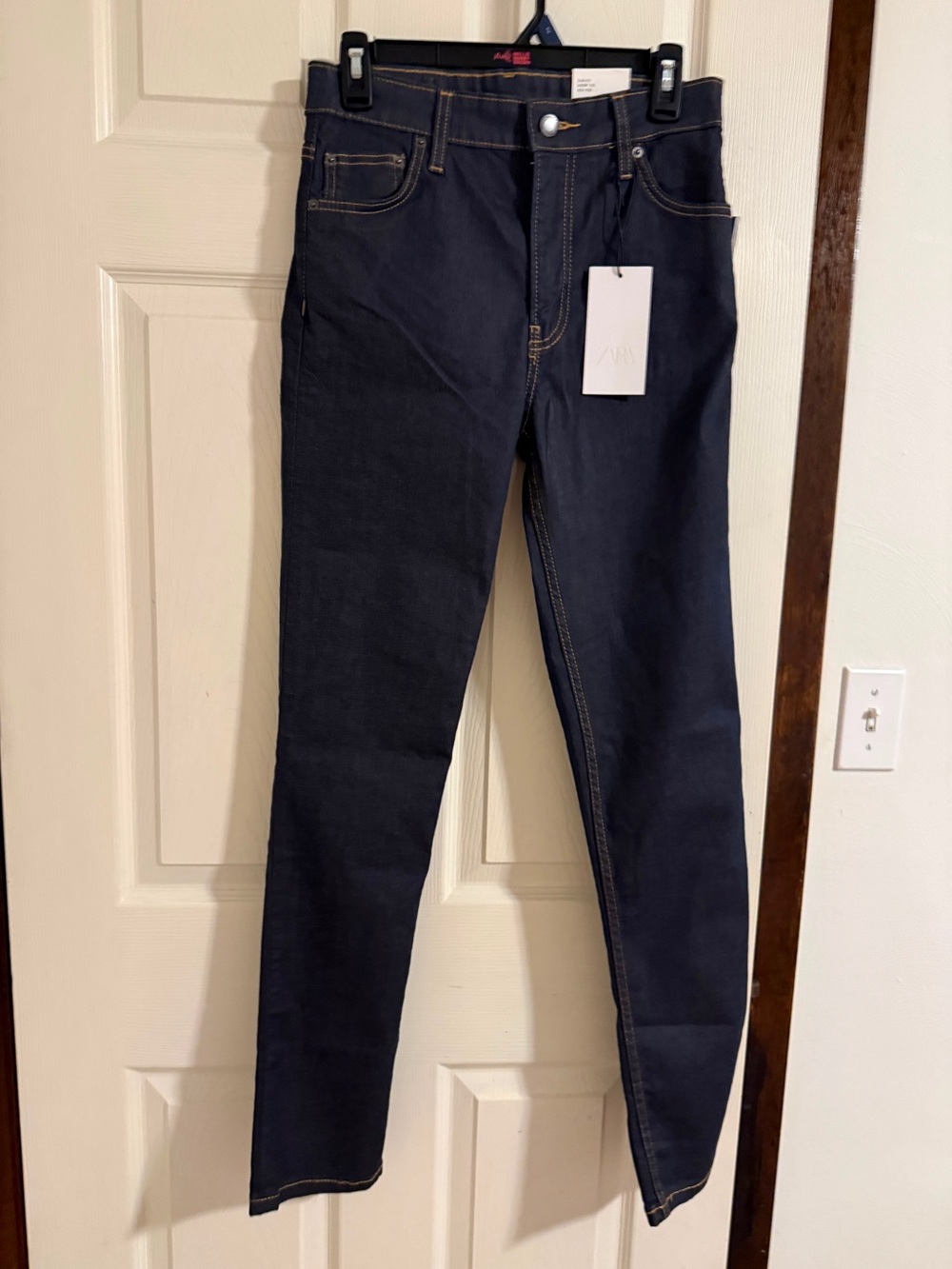 Zara women's Skinny Jeans in Navy with Contrast Stitching